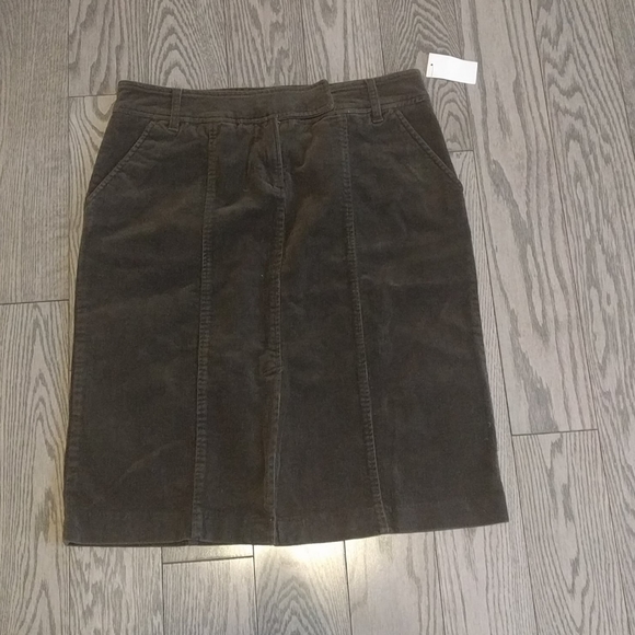 New beautiful cotton skirt by Urban Life 🍀🌸 - Picture 2 of 12